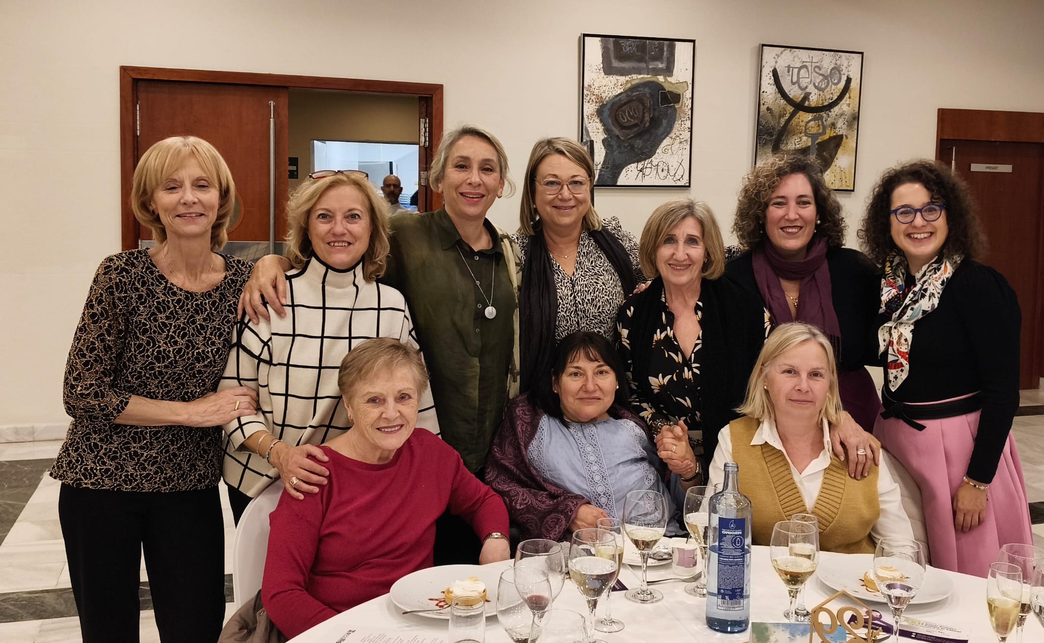 Voluntàries d'Oncolliga al sopar de Terrassa